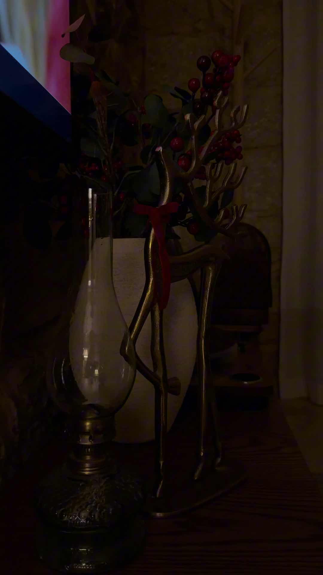Christmas Version - Guesthouse Reel