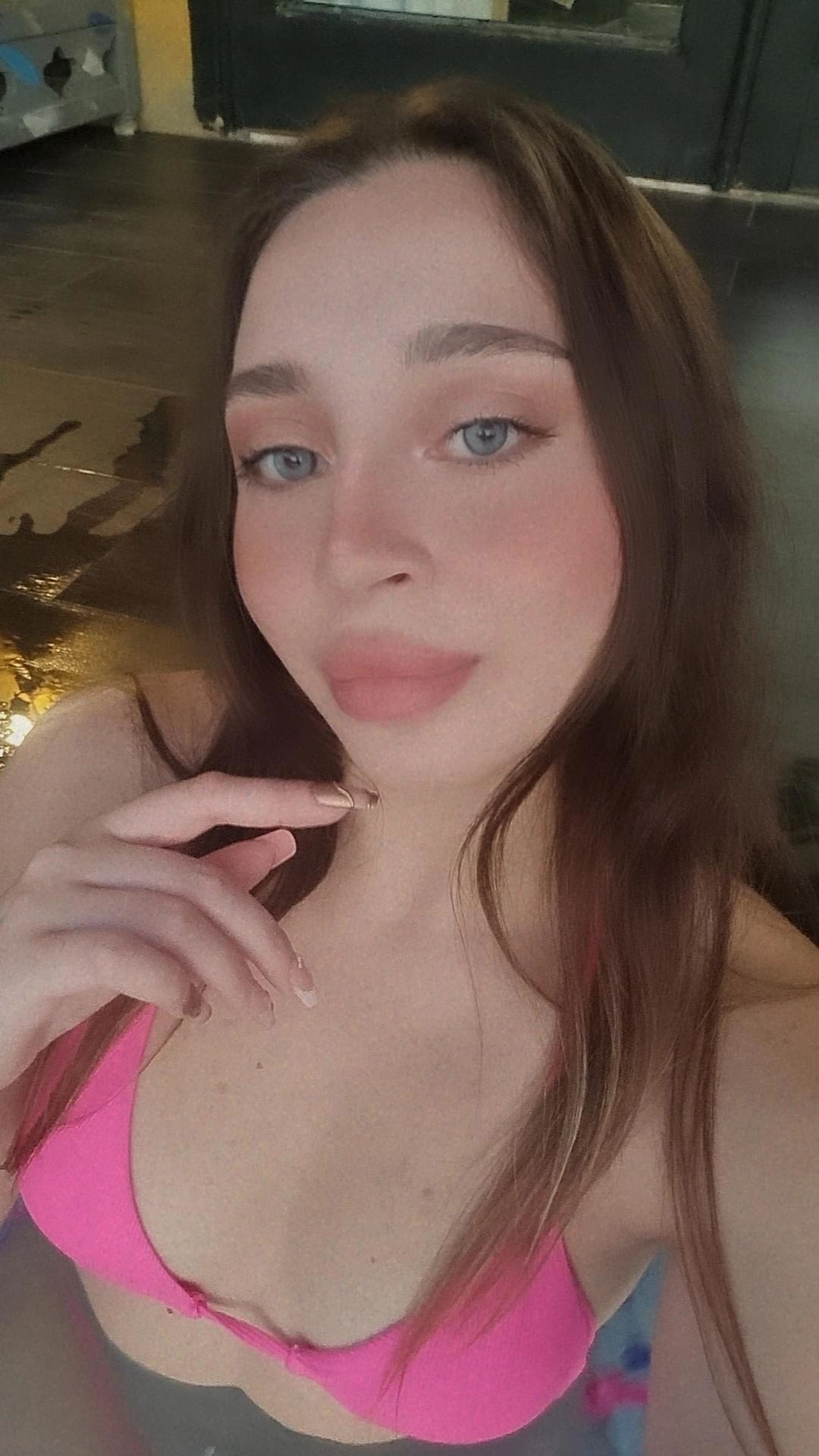 Insta story for Jhotel